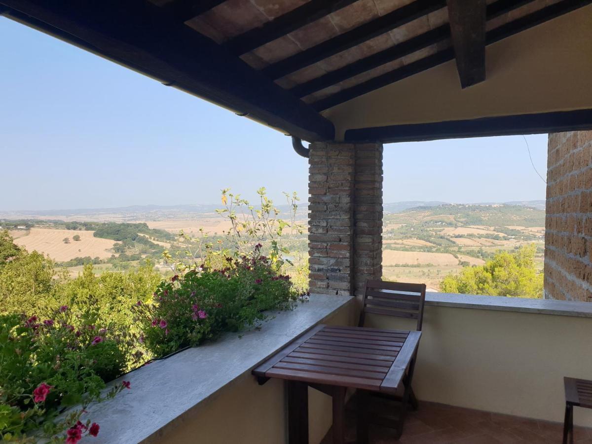 Le Querciolaie Monte Cavallo - upper apartment Saturnia Extérieur photo
